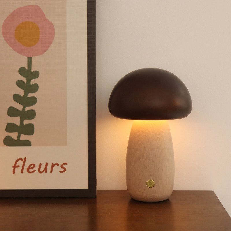 Mushroom Table Lamp - مصباح ليلي على شكل فطر يعمل