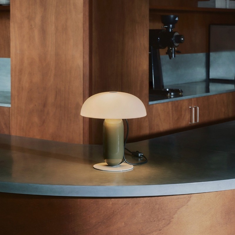 مصابيح أرضية إسبانية بتصميم فن - مراجعة Mushroom Table Lamp وسعره
