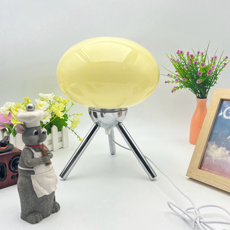 مصباح طاولة زجاجي على شكل فطر  - مراجعة Mushroom Table Lamp وسعره